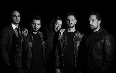 Les cinq musiciens de Kings of the Fire Age